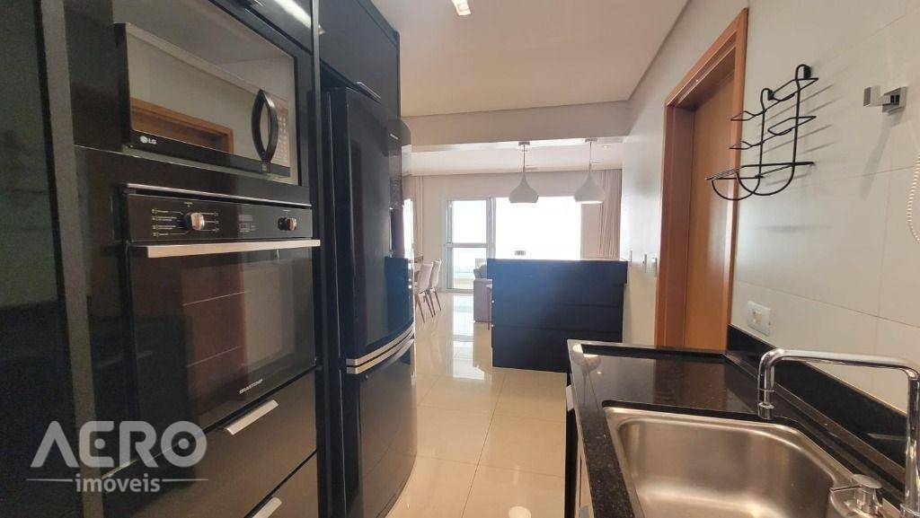 Apartamento à venda com 3 quartos, 200m² - Foto 15