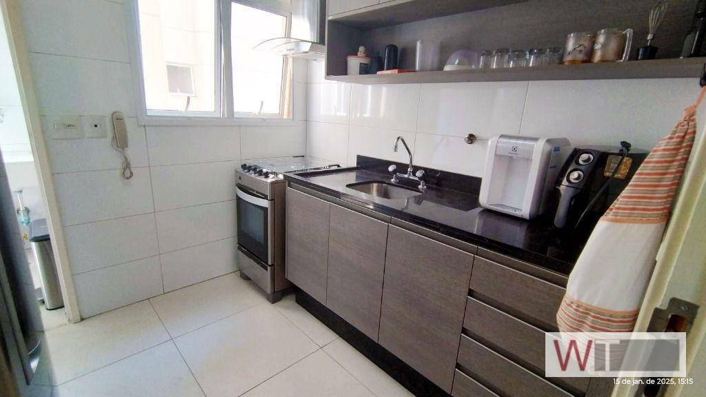 Apartamento para alugar com 3 quartos, 94m² - Foto 10