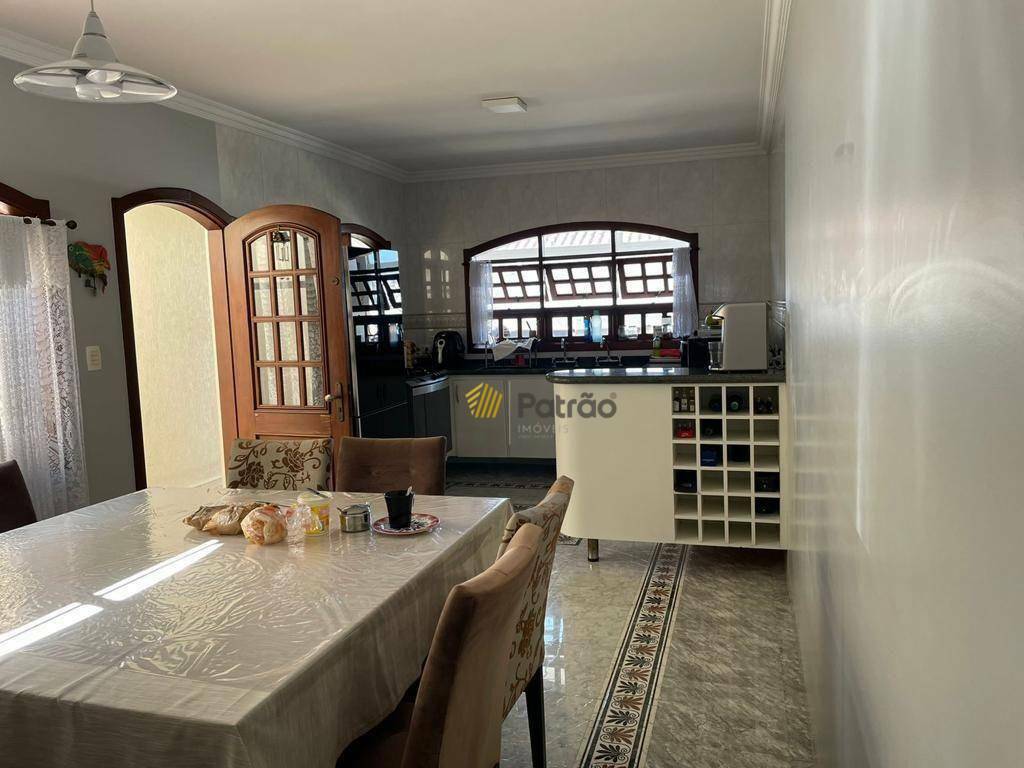 Sobrado à venda com 3 quartos, 285m² - Foto 33