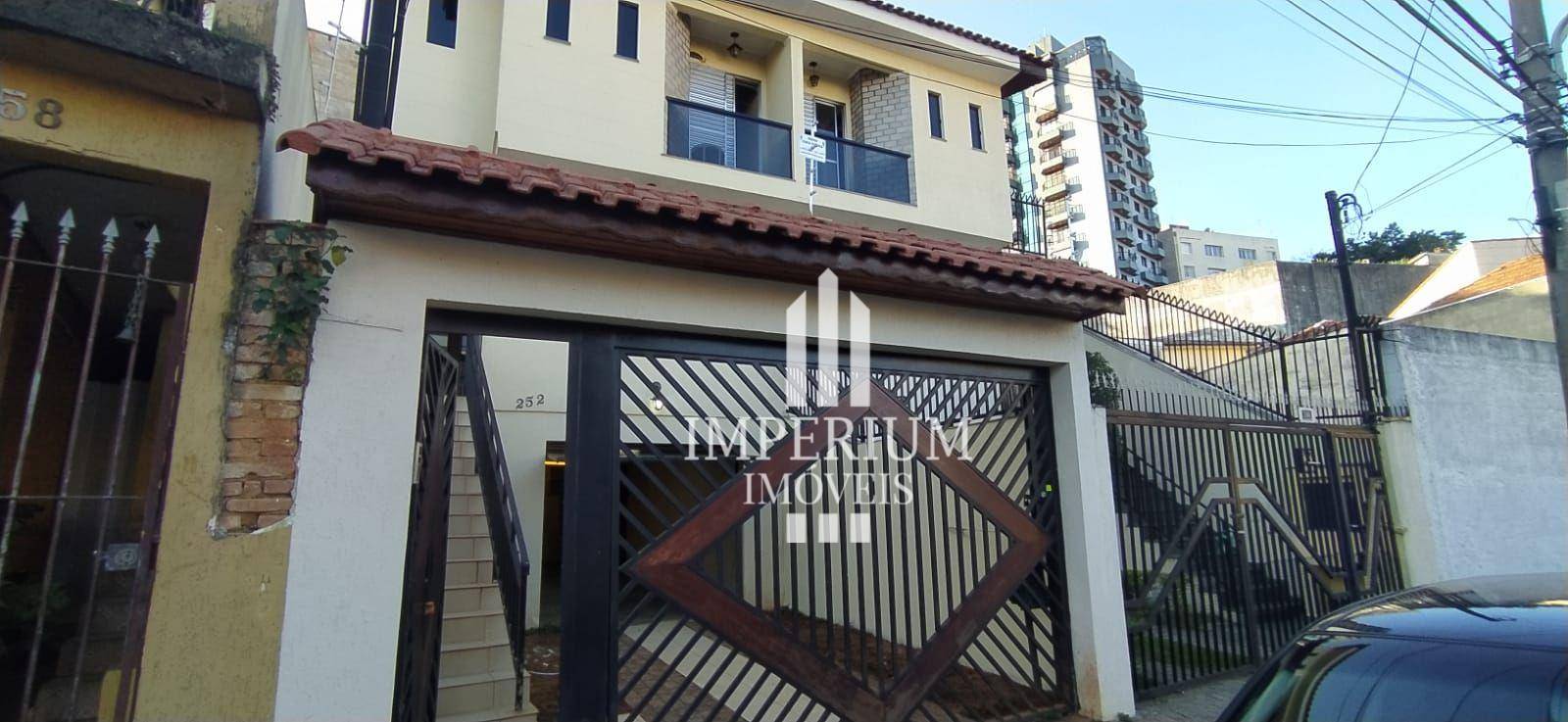 Sobrado à venda com 3 quartos, 230m² - Foto 1