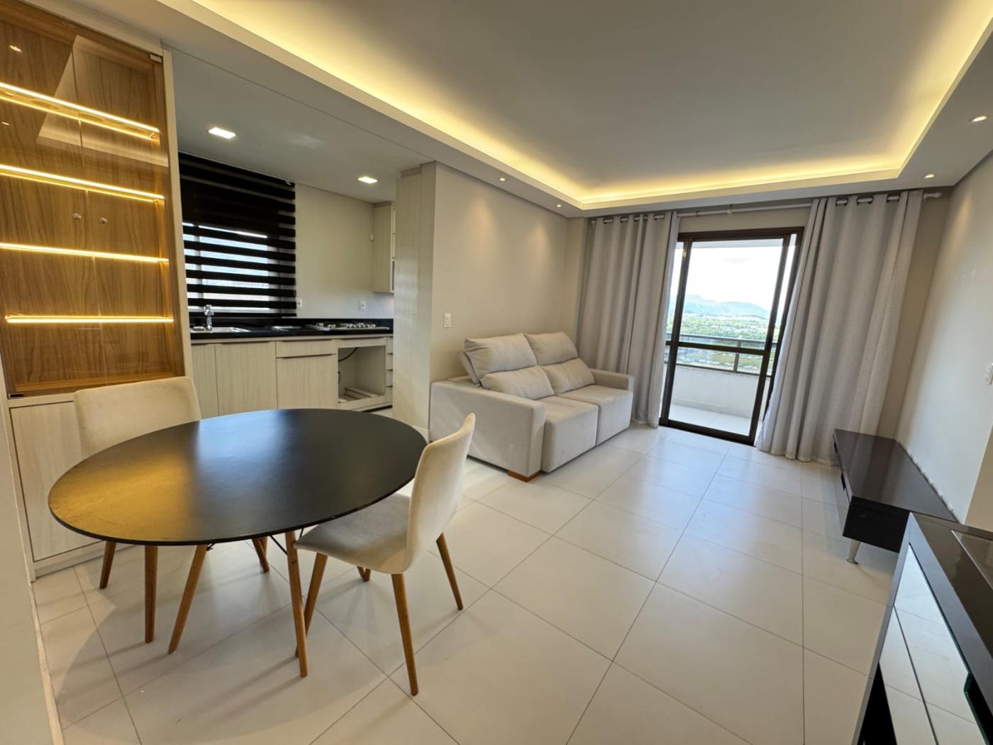 Apartamento à venda com 2 quartos, 72m² - Foto 13