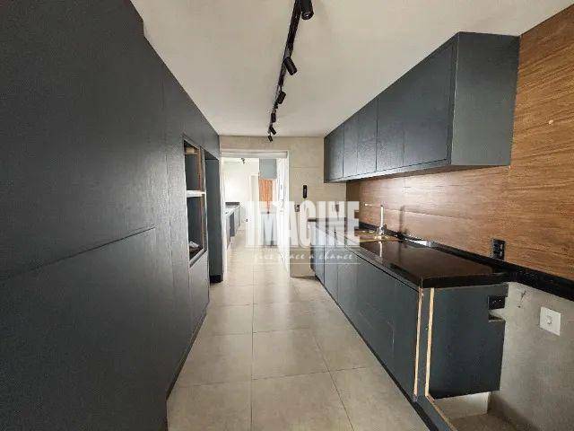 Apartamento à venda com 3 quartos, 156m² - Foto 9