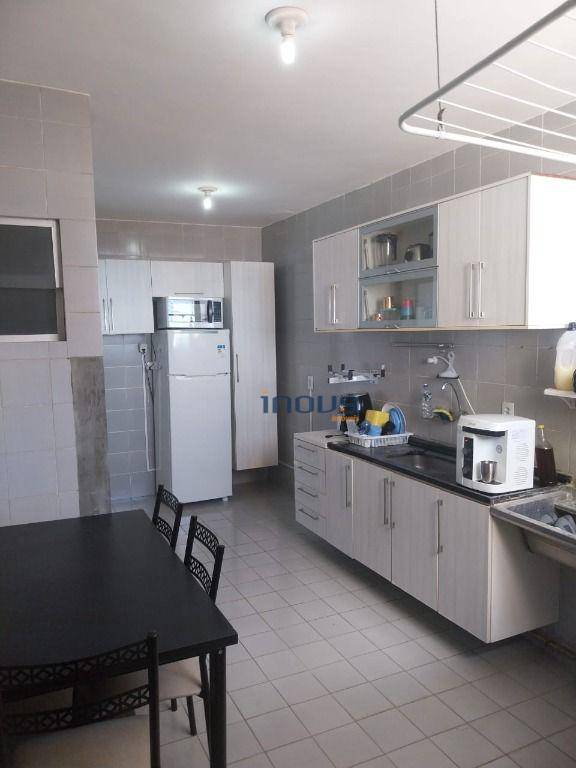 Apartamento à venda com 3 quartos, 83m² - Foto 8