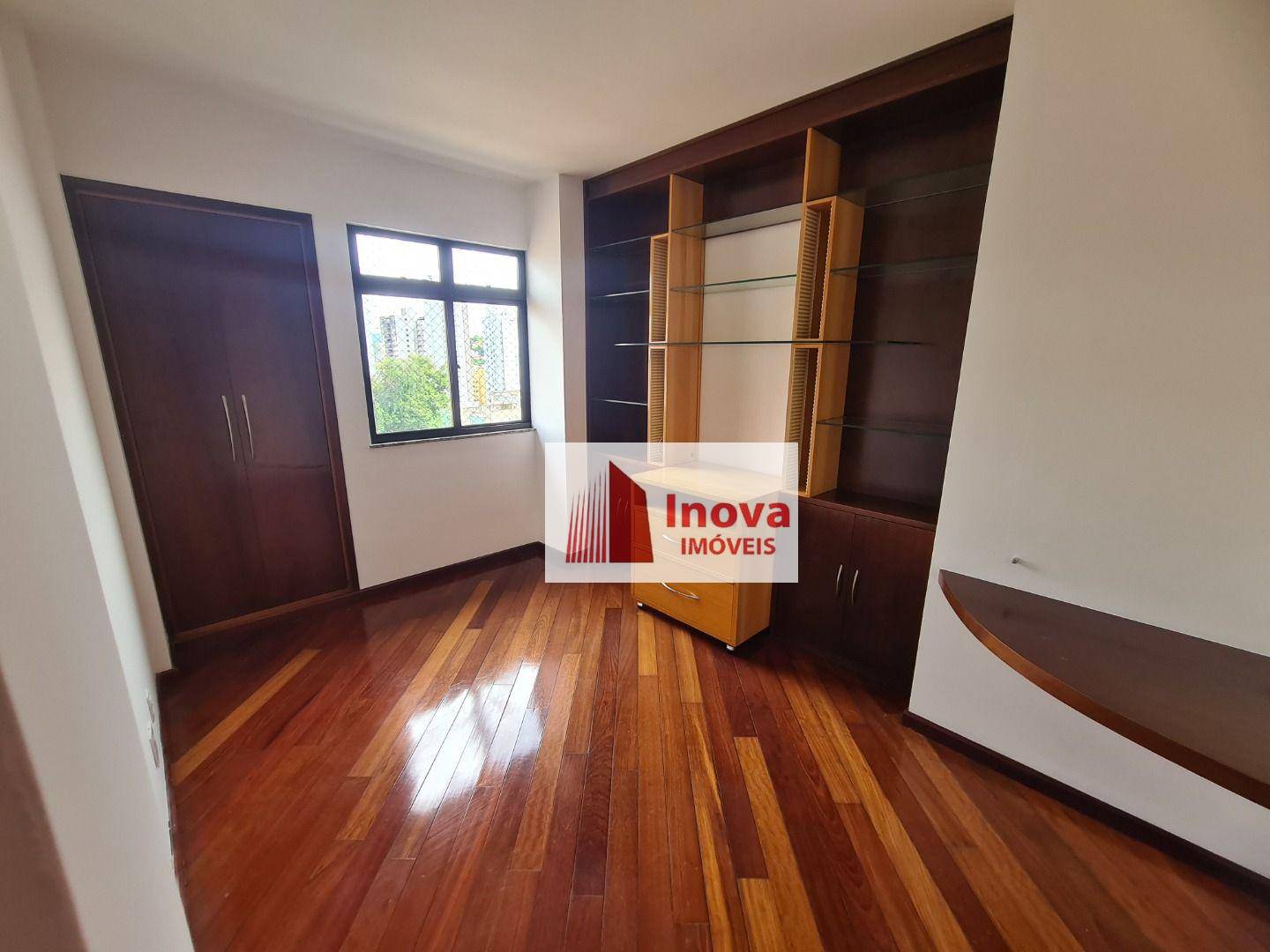 Apartamento à venda com 3 quartos, 110m² - Foto 25