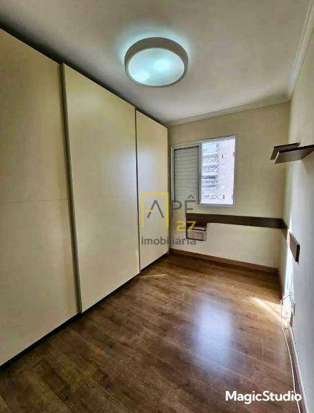 Apartamento para alugar com 3 quartos, 86m² - Foto 14