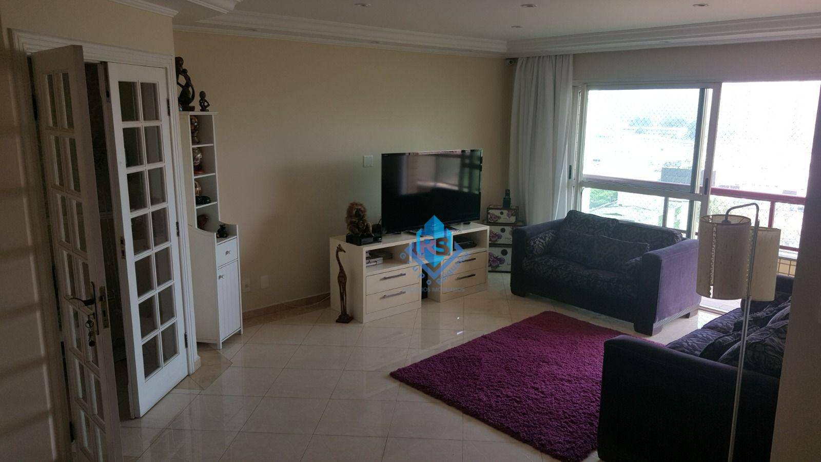 Apartamento à venda com 4 quartos, 200m² - Foto 2