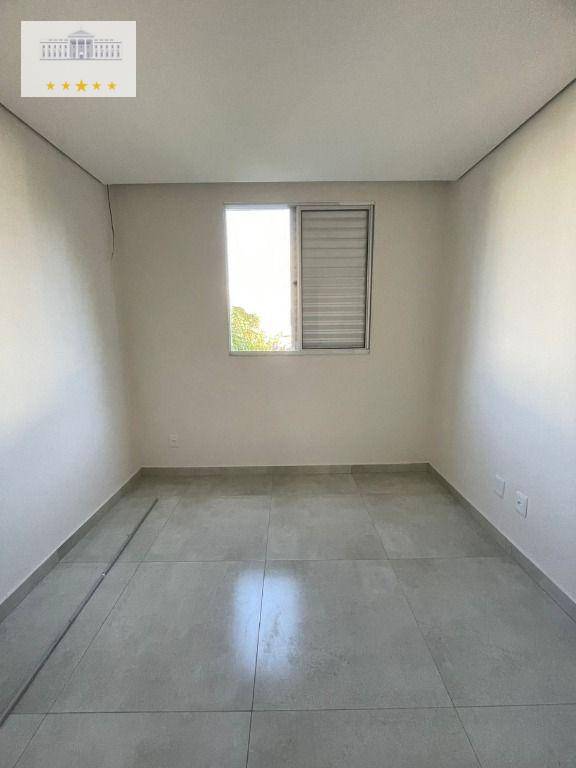 Apartamento à venda com 2 quartos, 44m² - Foto 3