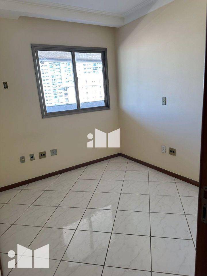 Apartamento à venda com 3 quartos, 110m² - Foto 8