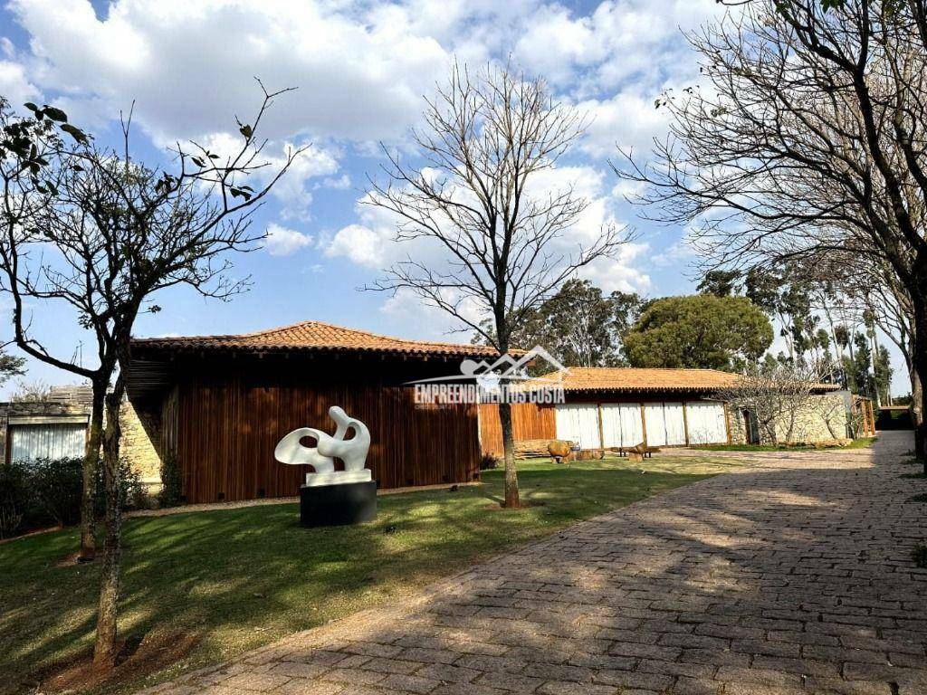 Casa de Condomínio à venda com 14 quartos, 1800m² - Foto 1