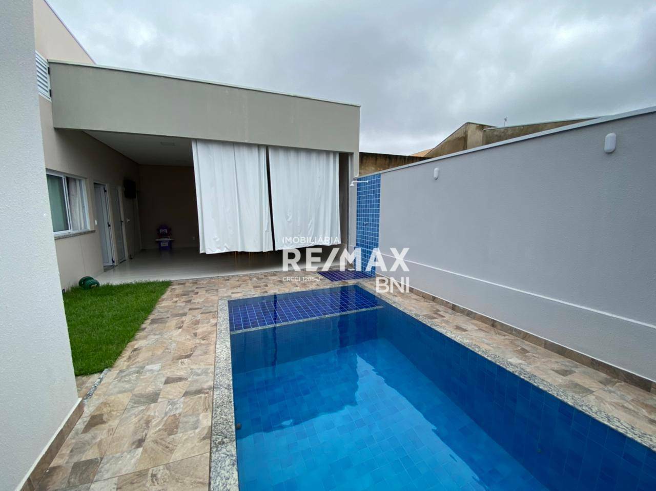 Casa de Condomínio à venda com 3 quartos, 240m² - Foto 25