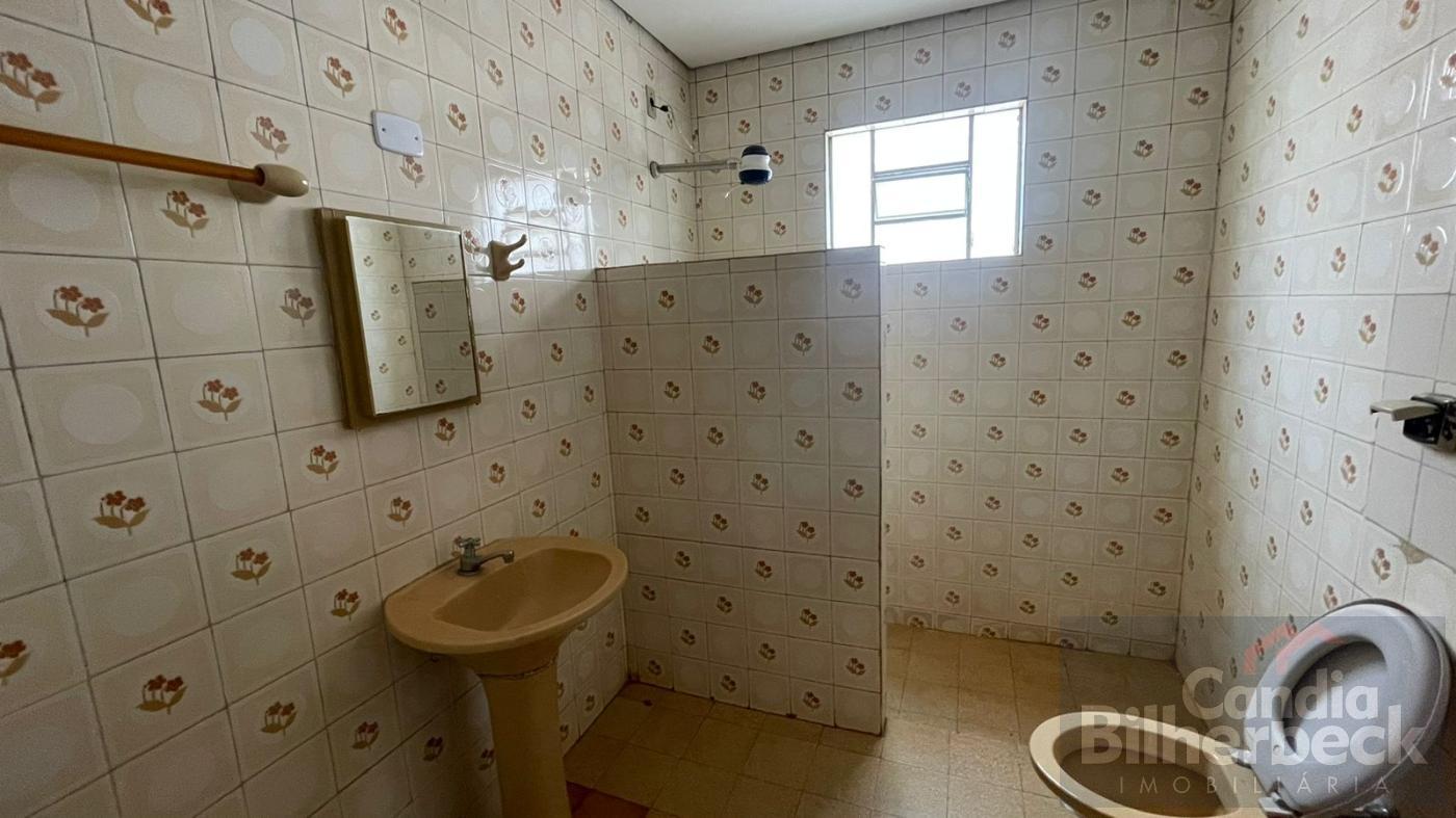 Casa à venda com 4 quartos, 360m² - Foto 8