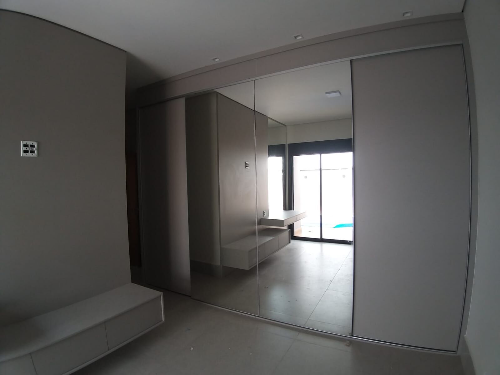 Casa à venda com 3 quartos, 200m² - Foto 4