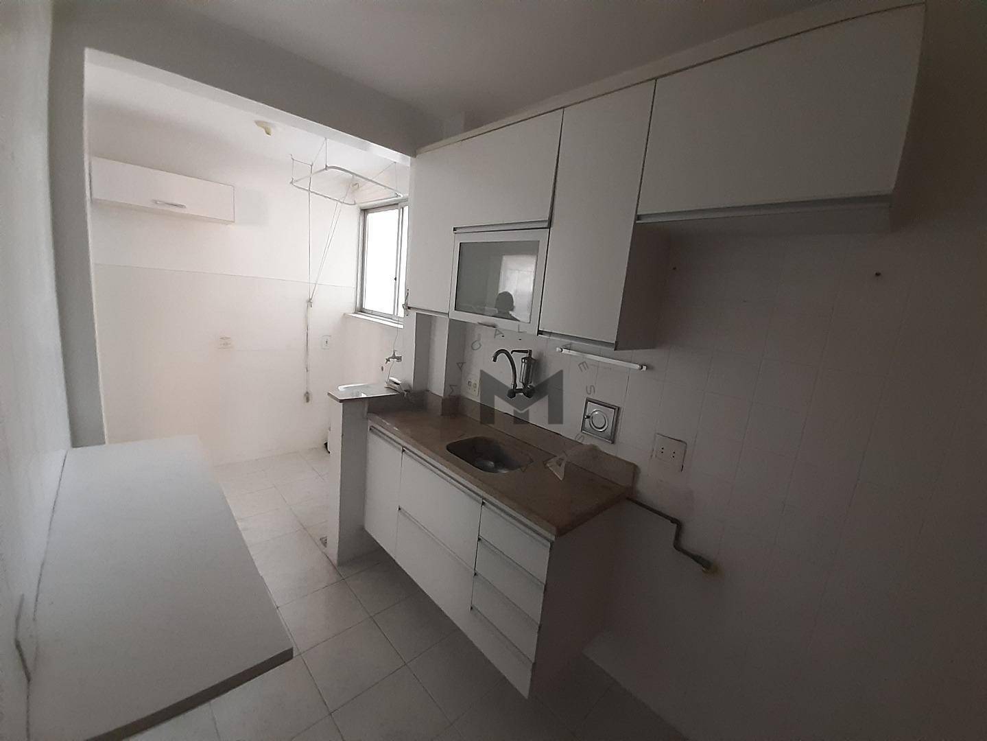 Apartamento à venda com 2 quartos, 50m² - Foto 4