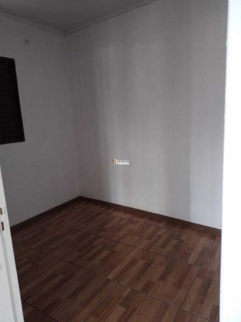 Casa à venda com 2 quartos, 84m² - Foto 5