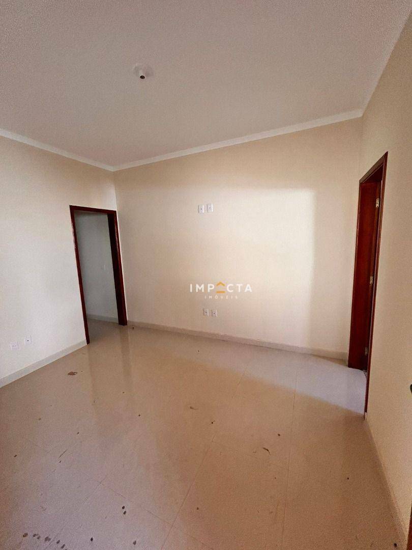 Casa à venda com 3 quartos, 90m² - Foto 13