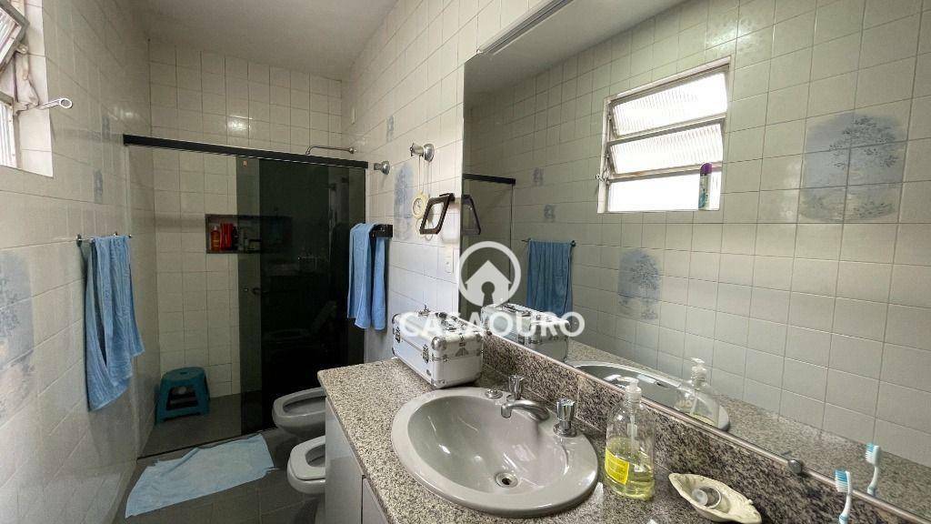 Casa à venda com 7 quartos, 400m² - Foto 21