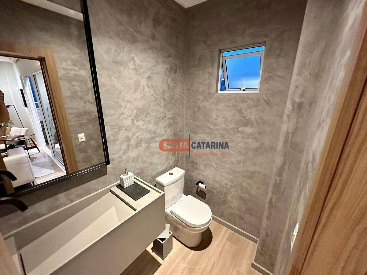 Apartamento à venda com 4 quartos, 240m² - Foto 8