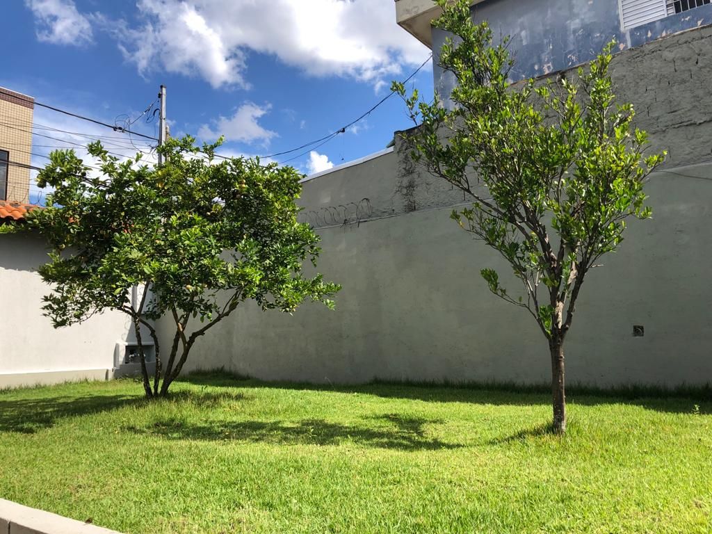 Sobrado à venda com 2 quartos, 140m² - Foto 2