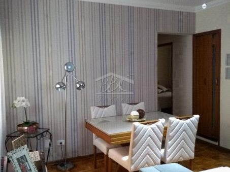 Apartamento à venda com 2 quartos, 70m² - Foto 4