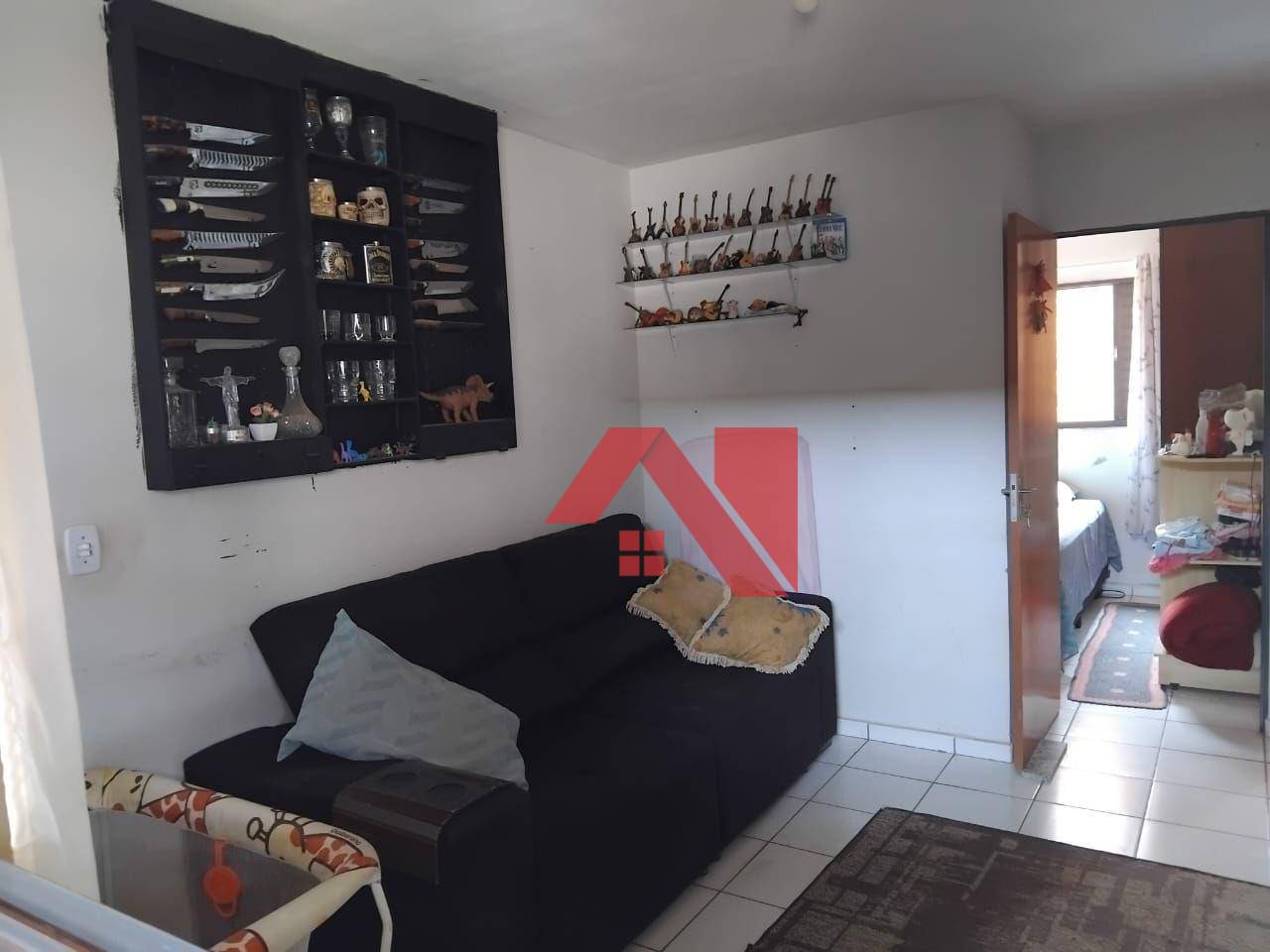 Casa à venda com 2 quartos, 42m² - Foto 1