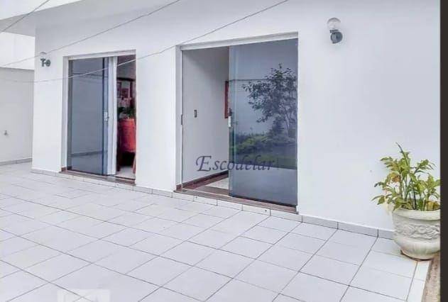 Sobrado à venda com 4 quartos, 250m² - Foto 15