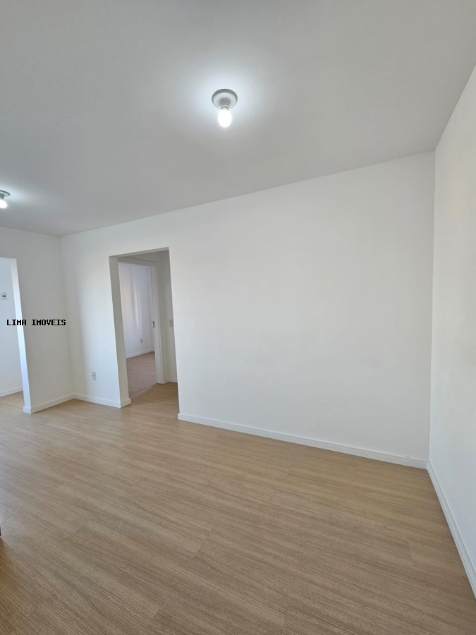 Apartamento para alugar com 2 quartos, 48m² - Foto 10