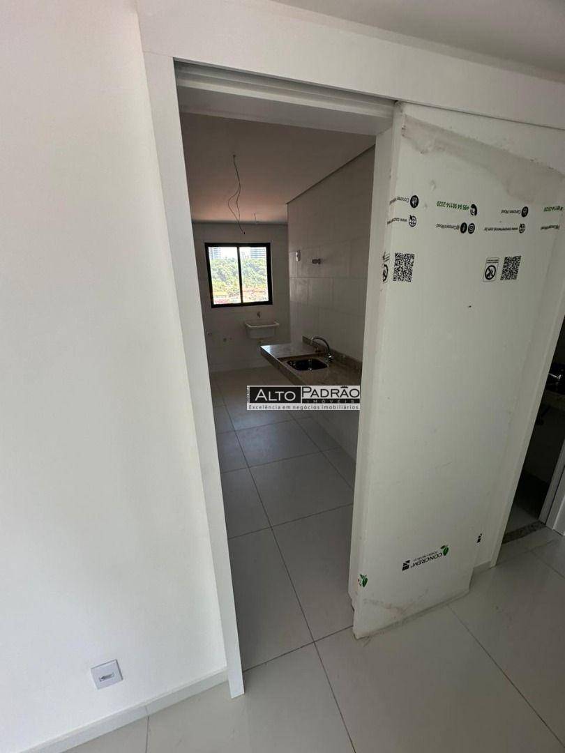 Apartamento à venda com 3 quartos, 83m² - Foto 18