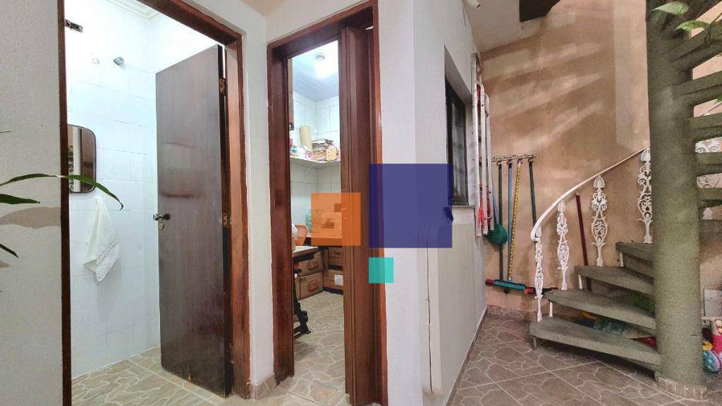 Sobrado à venda com 3 quartos, 264m² - Foto 27