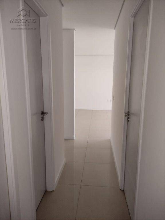 Apartamento à venda com 3 quartos, 107m² - Foto 16