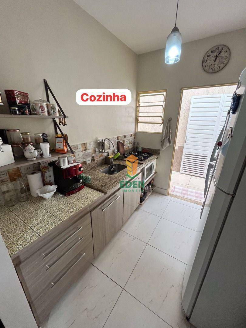 Casa à venda com 2 quartos, 112m² - Foto 5