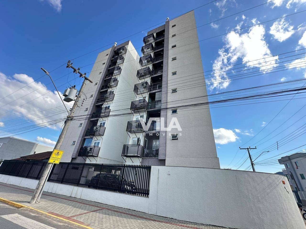 Apartamento à venda com 2 quartos, 58m² - Foto 2
