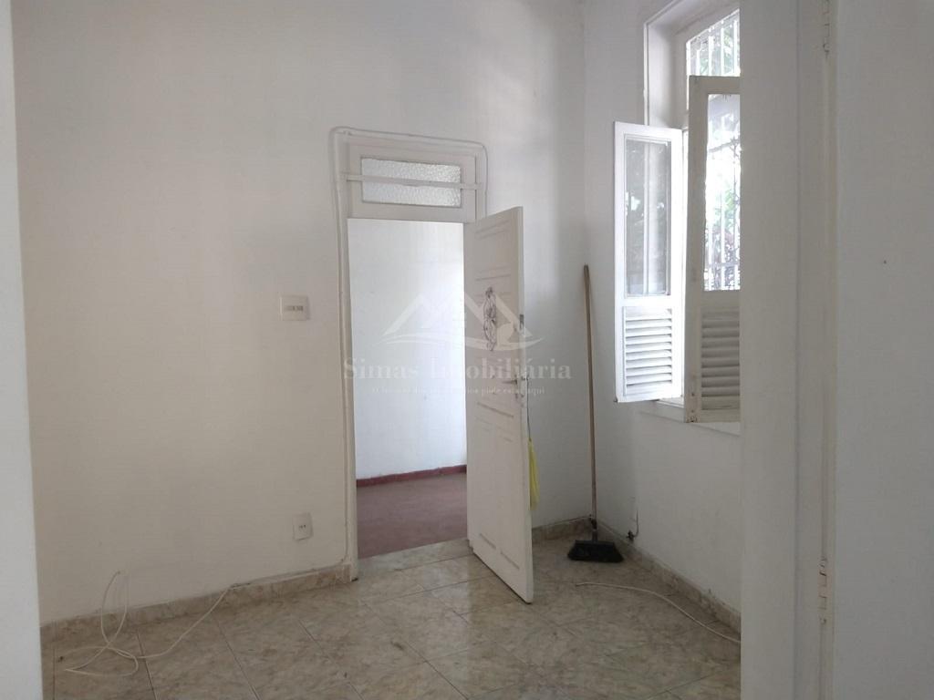 Casa para alugar com 4 quartos, 150m² - Foto 3