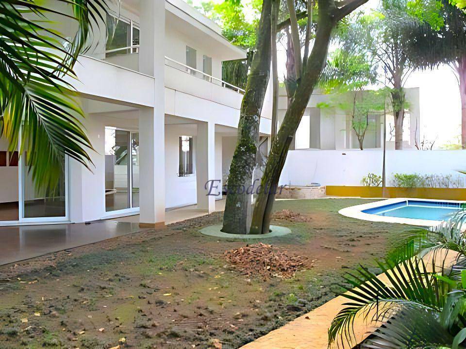 Casa de Condomínio à venda com 4 quartos, 857m² - Foto 3