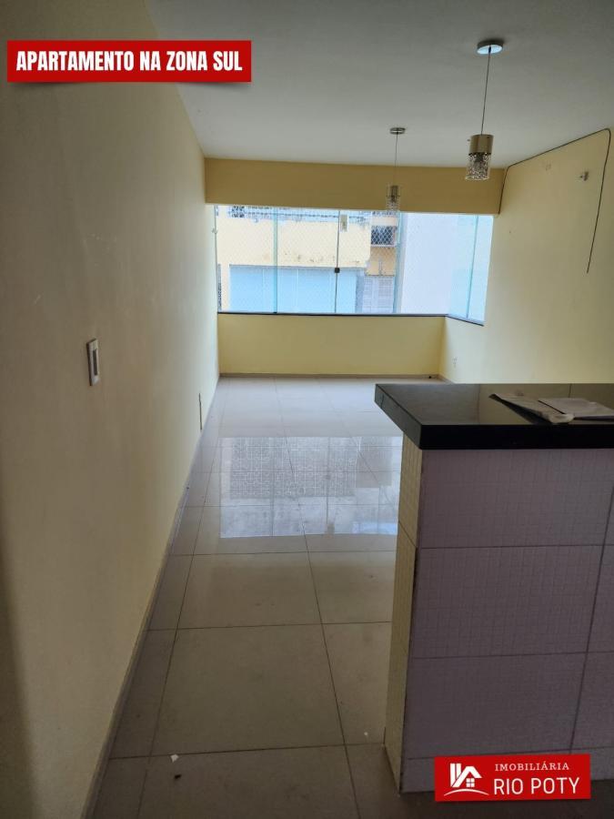 Apartamento à venda com 3 quartos, 93m² - Foto 8