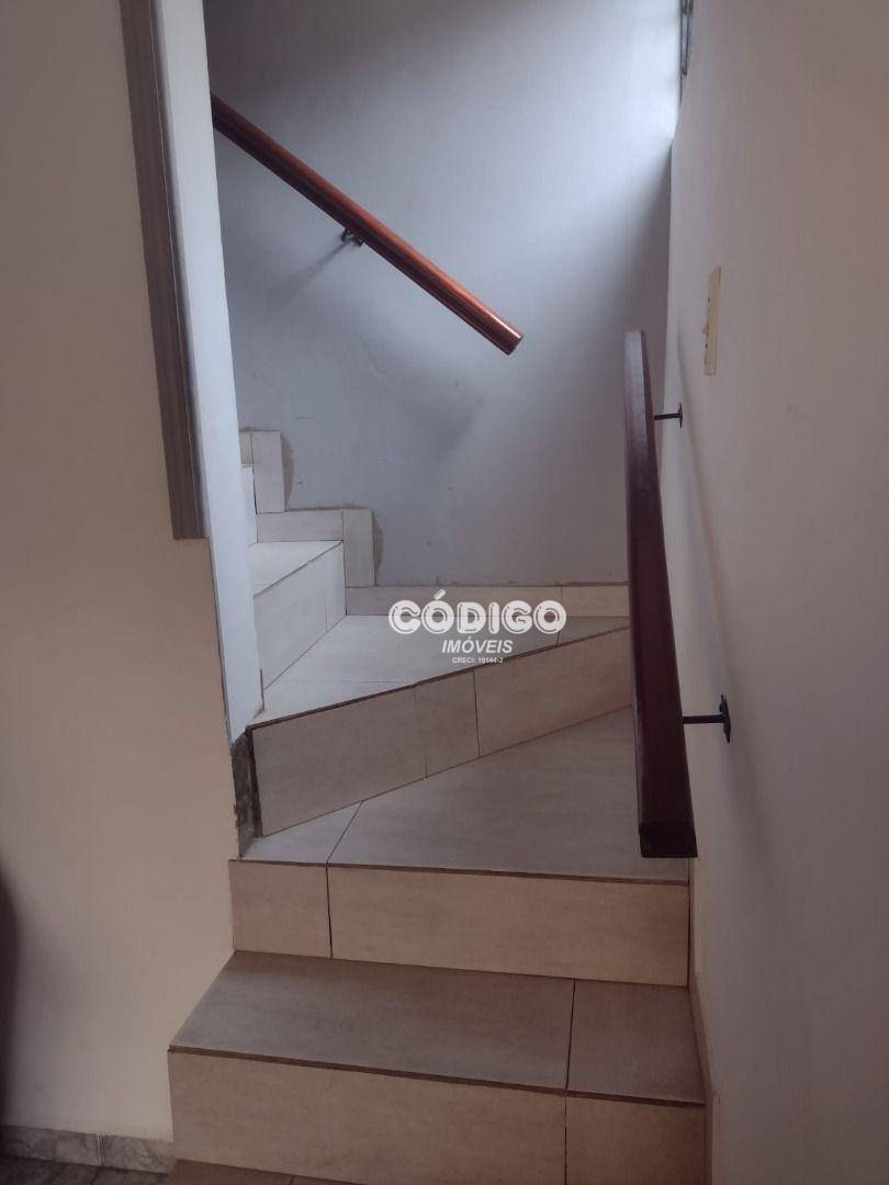 Casa à venda com 2 quartos, 190m² - Foto 4