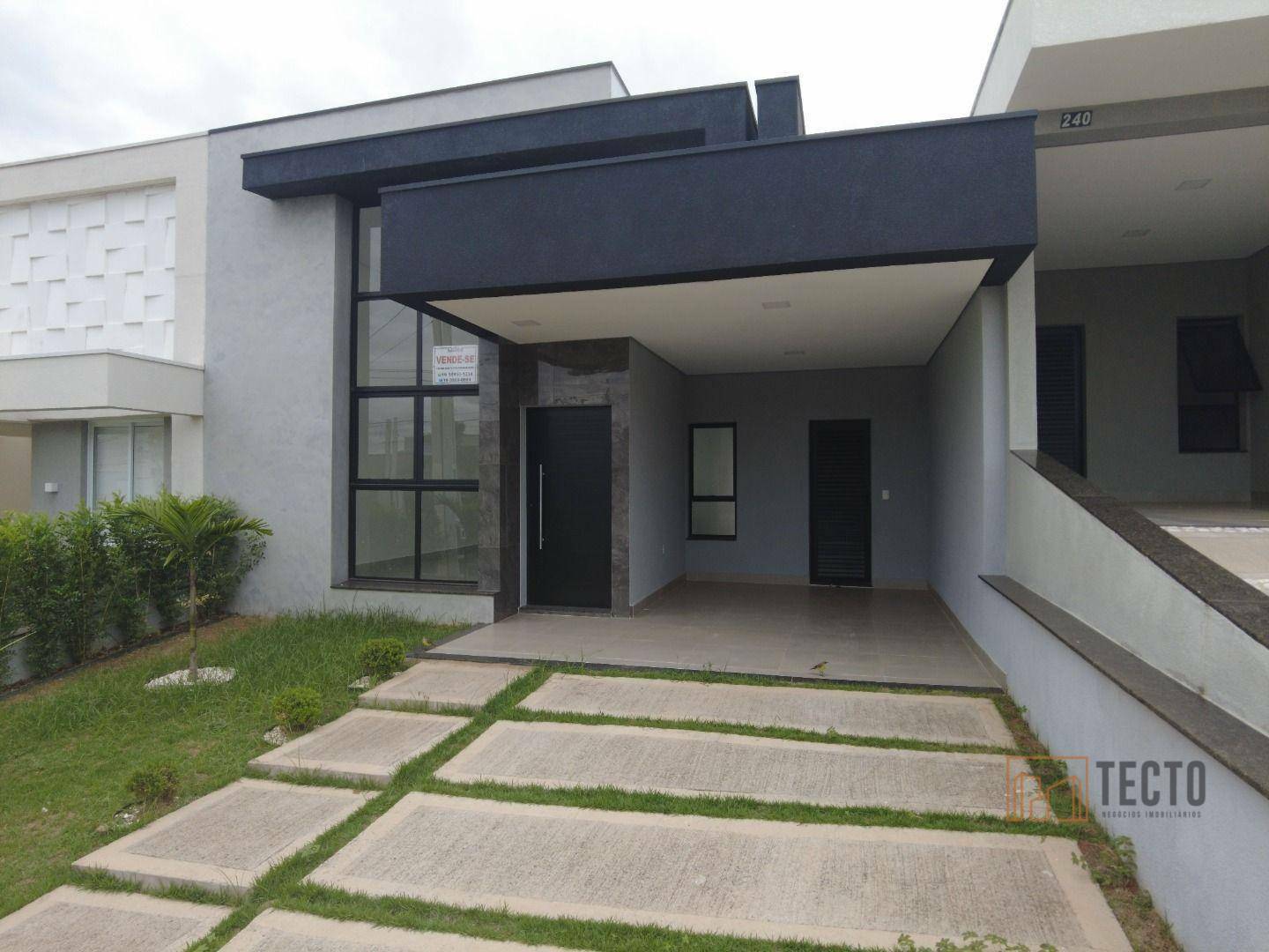 Casa de Condomínio à venda com 3 quartos, 135m² - Foto 2