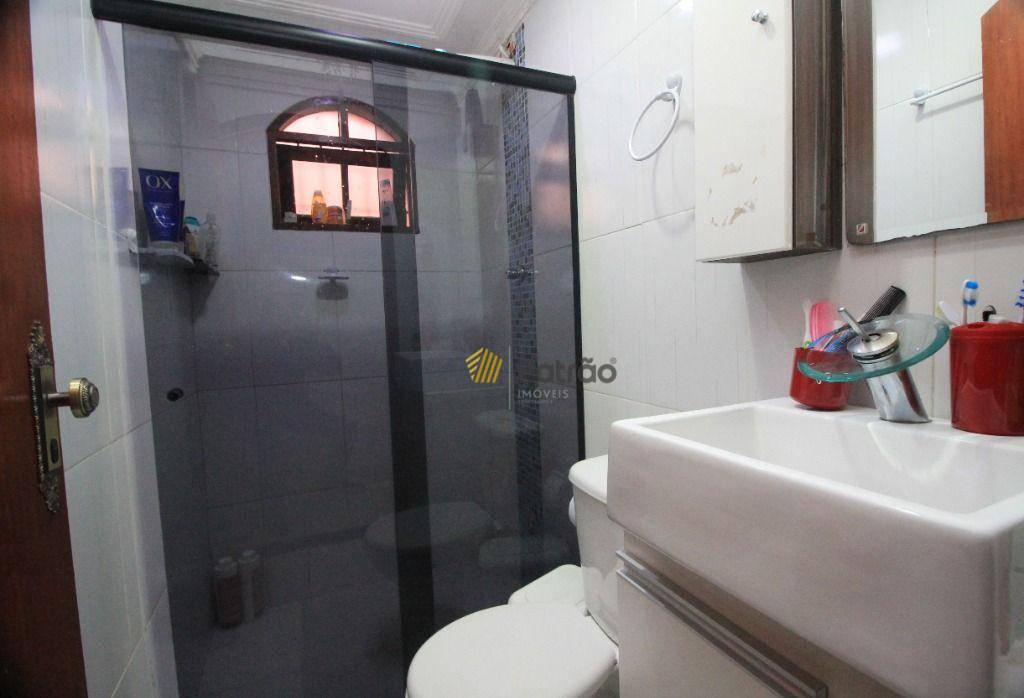 Sobrado à venda com 3 quartos, 211m² - Foto 13