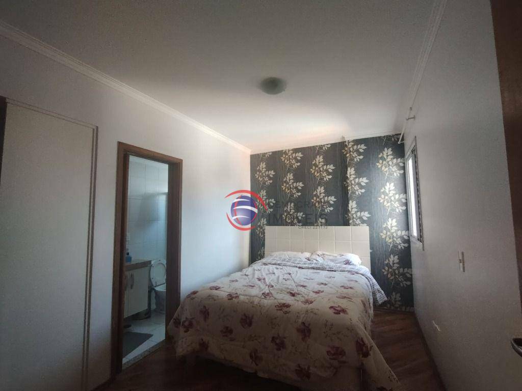 Apartamento à venda com 3 quartos, 95m² - Foto 4