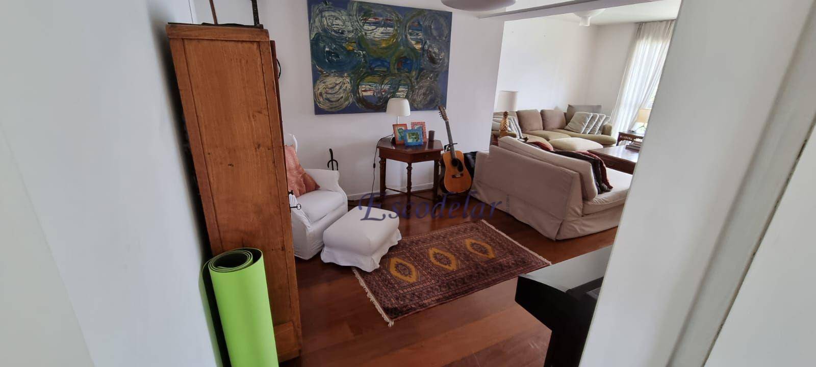 Apartamento à venda com 3 quartos, 157m² - Foto 11