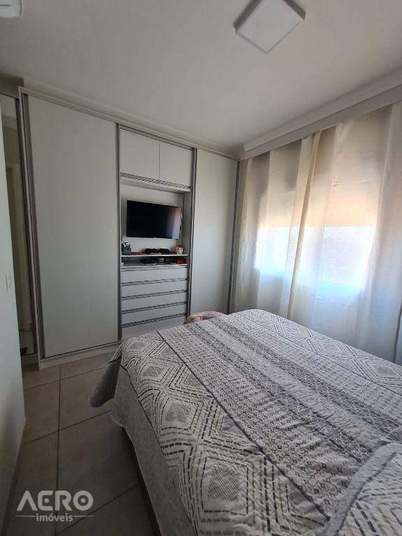 Apartamento à venda com 3 quartos, 78m² - Foto 11