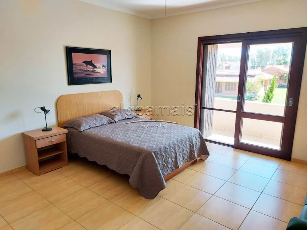 Casa à venda com 4 quartos, 280m² - Foto 15