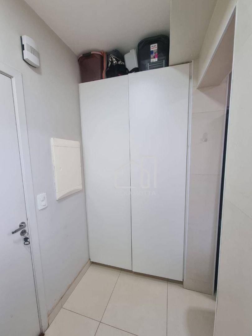 Apartamento à venda com 2 quartos, 77m² - Foto 11