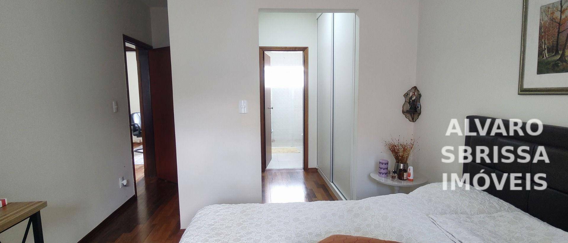 Casa à venda com 3 quartos, 255m² - Foto 13