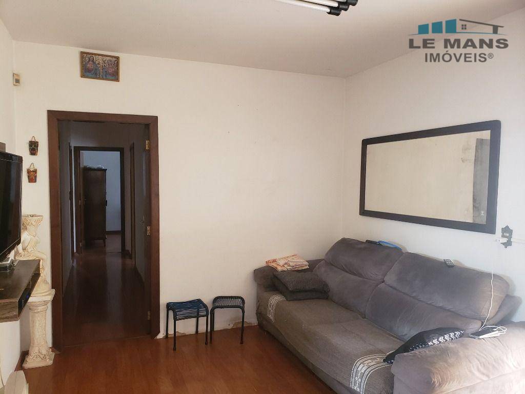 Casa à venda com 3 quartos, 183m² - Foto 4