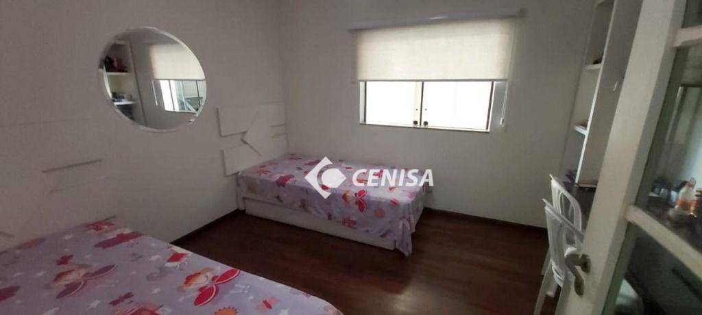 Casa de Condomínio à venda com 4 quartos, 295m² - Foto 10