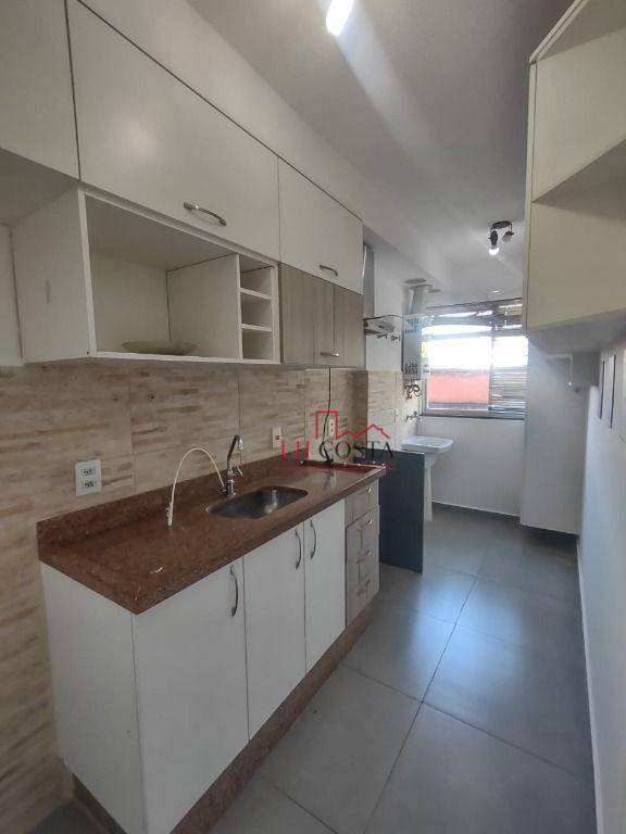 Apartamento à venda com 2 quartos, 64m² - Foto 25