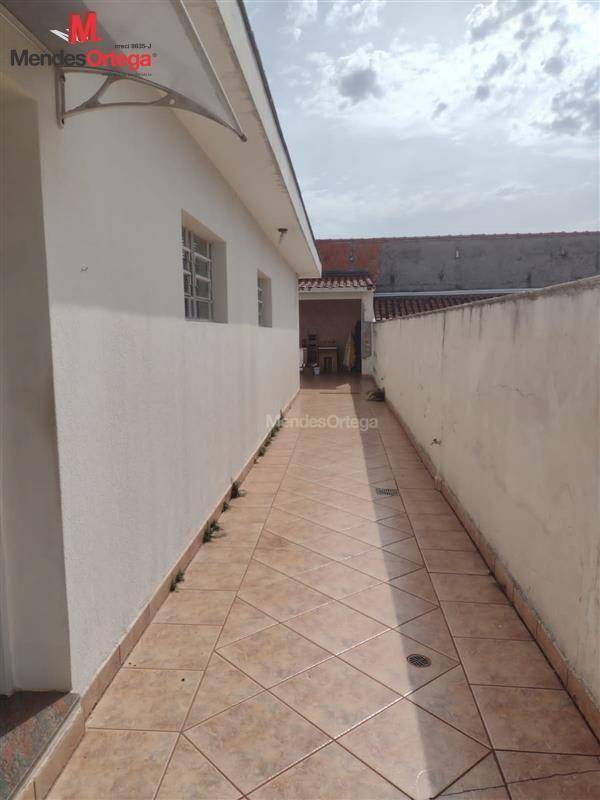 Casa à venda com 3 quartos, 200m² - Foto 14