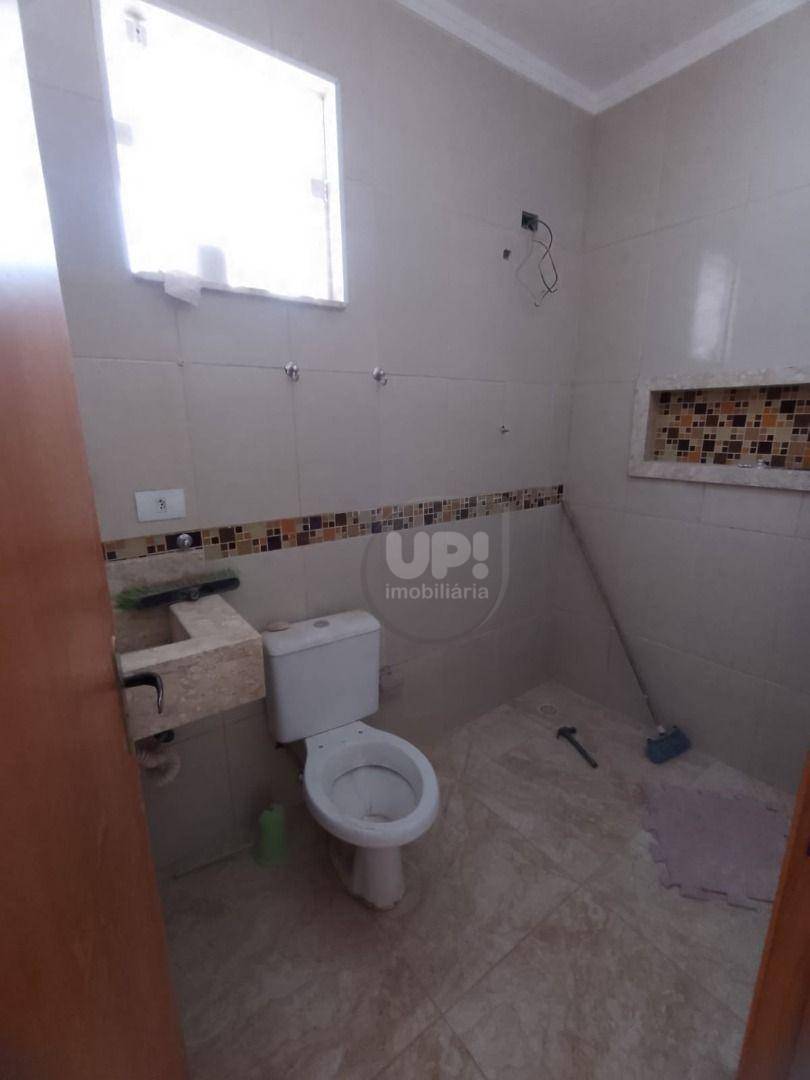 Casa à venda com 2 quartos, 60m² - Foto 13