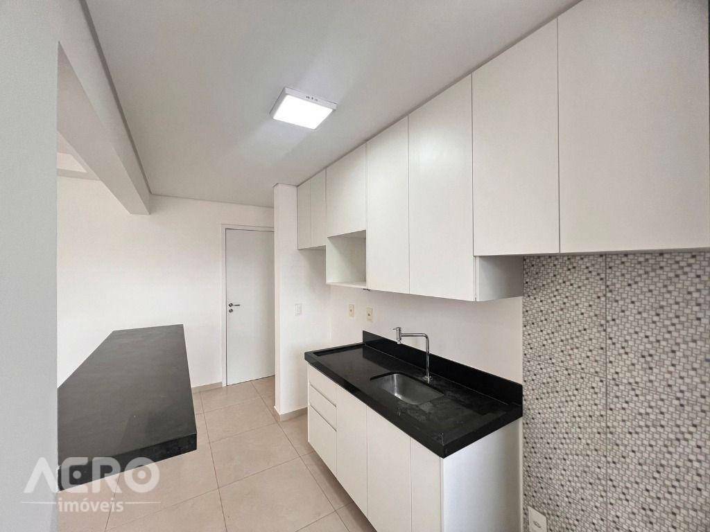 Apartamento para alugar com 2 quartos, 60m² - Foto 1