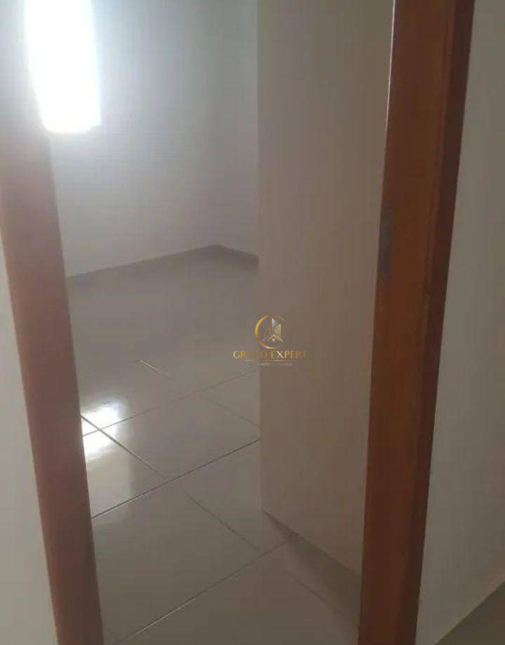 Apartamento à venda com 2 quartos, 77m² - Foto 5